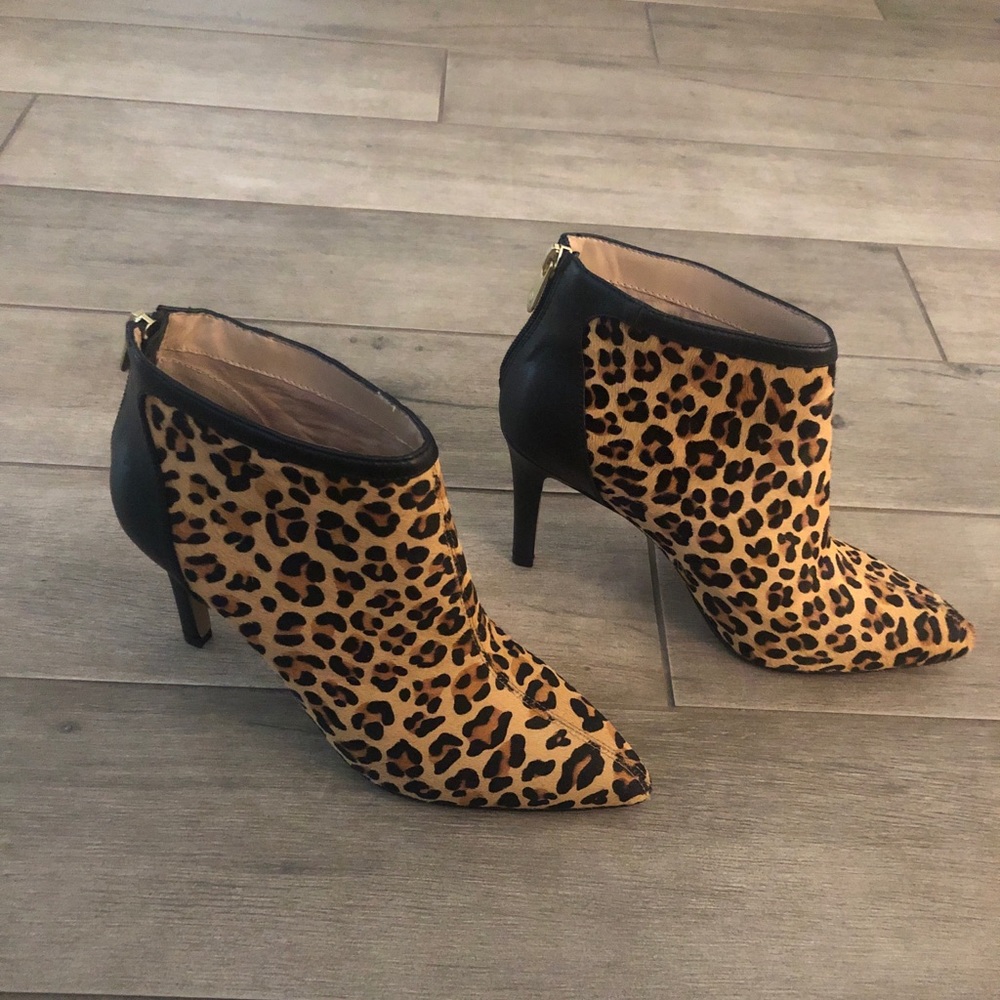 Adrienne Vittadini Leopard/Animal Print Stiletto Heel Ankle Booties Size 9 NEW!
